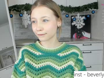female cam couple beverlyvega image #3379010