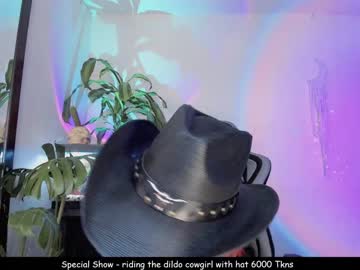 female cam girl nebamazee image #1616936