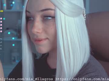 female cam girl mia_milagros image #984642