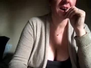 milfy  female  webcam