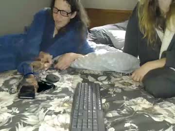 female cam couple nzplaytime image #3048134