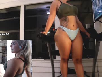 female cam girl milavalentinax image #1731287