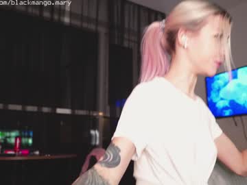 female cam girl blackmango_mary image #106476