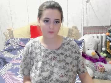 female cam girl emmika_ image #3392501