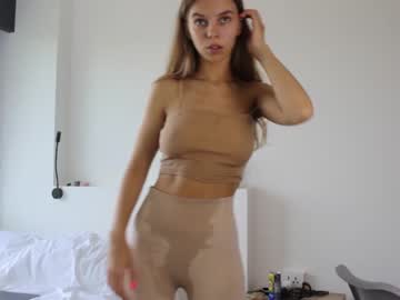 female cam girl shybutterrfly image #3948371