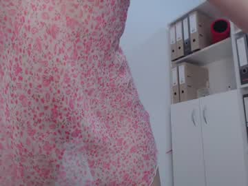 female cam girl eat_mee_out image #1913091
