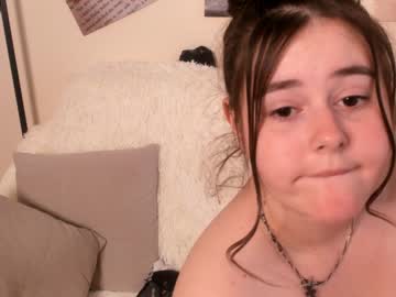 female cam girl emilia_me image #1806426